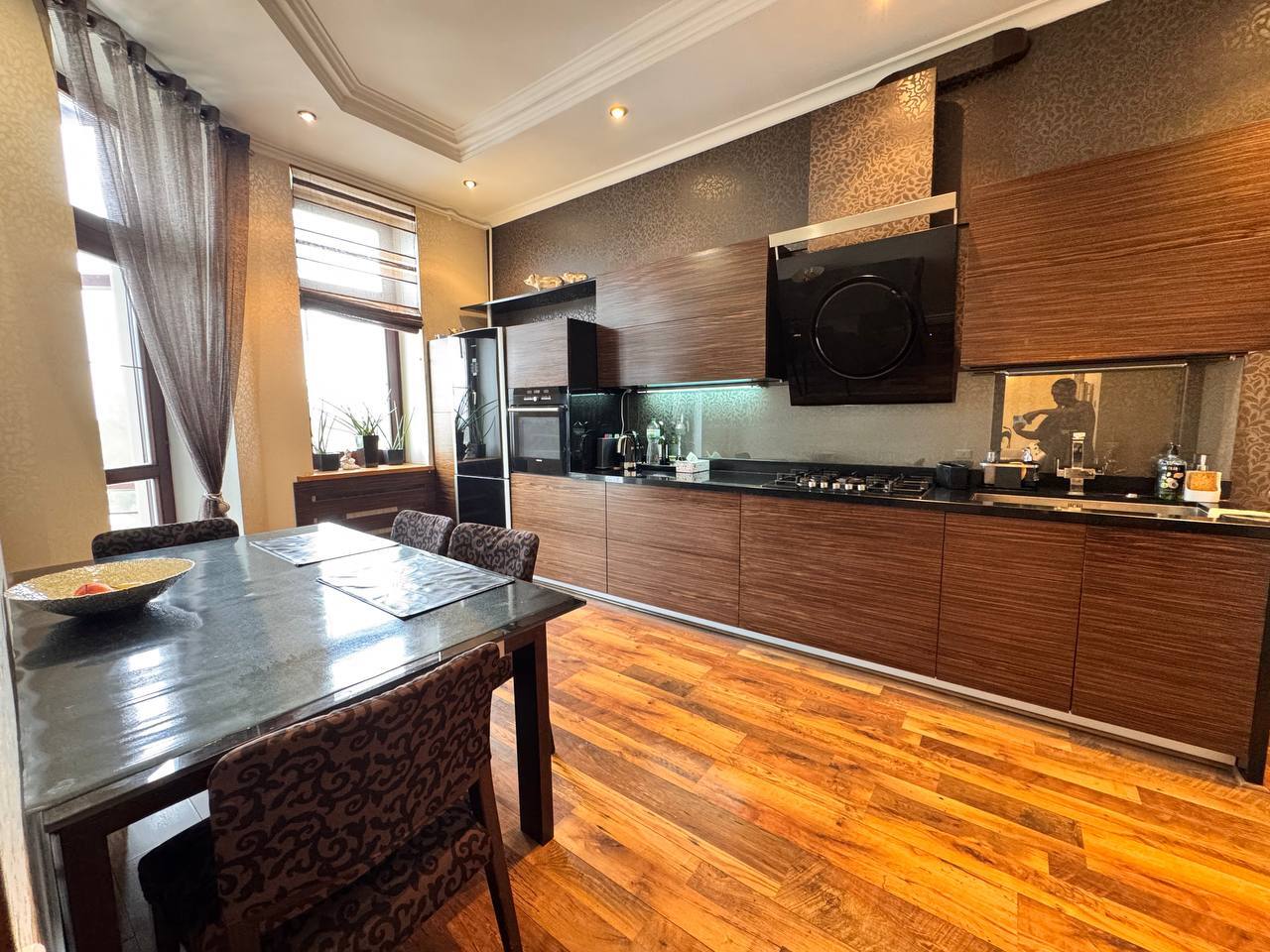 Аренда 3-комнатной квартиры 160 м², Лермонтовский пер., 11