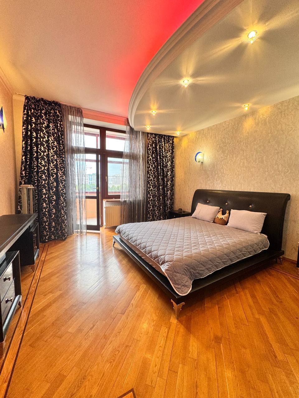 Аренда 3-комнатной квартиры 160 м², Лермонтовский пер., 11