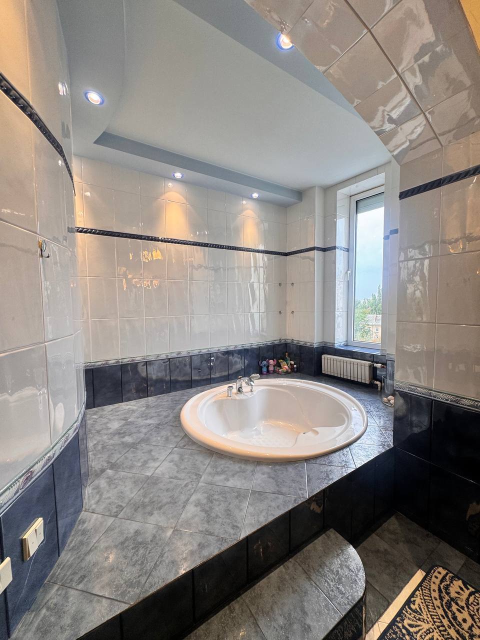Аренда 3-комнатной квартиры 160 м², Лермонтовский пер., 11