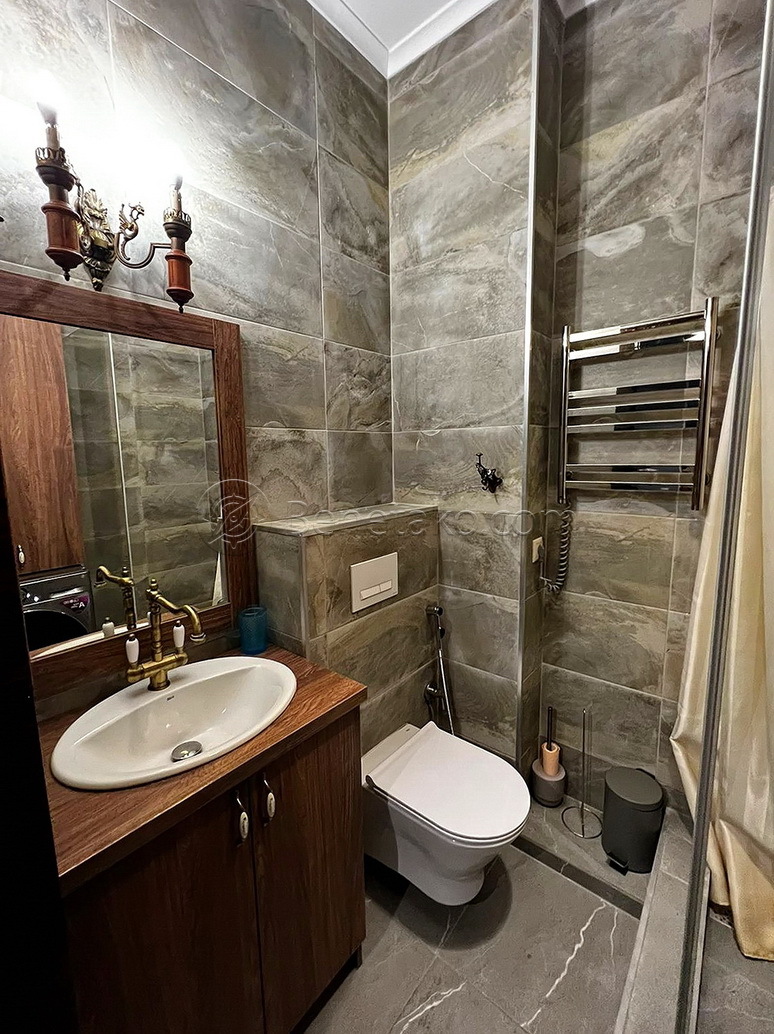 Продажа 3-комнатной квартиры 53 м², Французский бул., 85/5