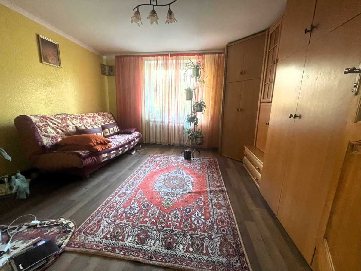 Продажа 2-комнатной квартиры 47.9 м², Степана Бандеры ул.