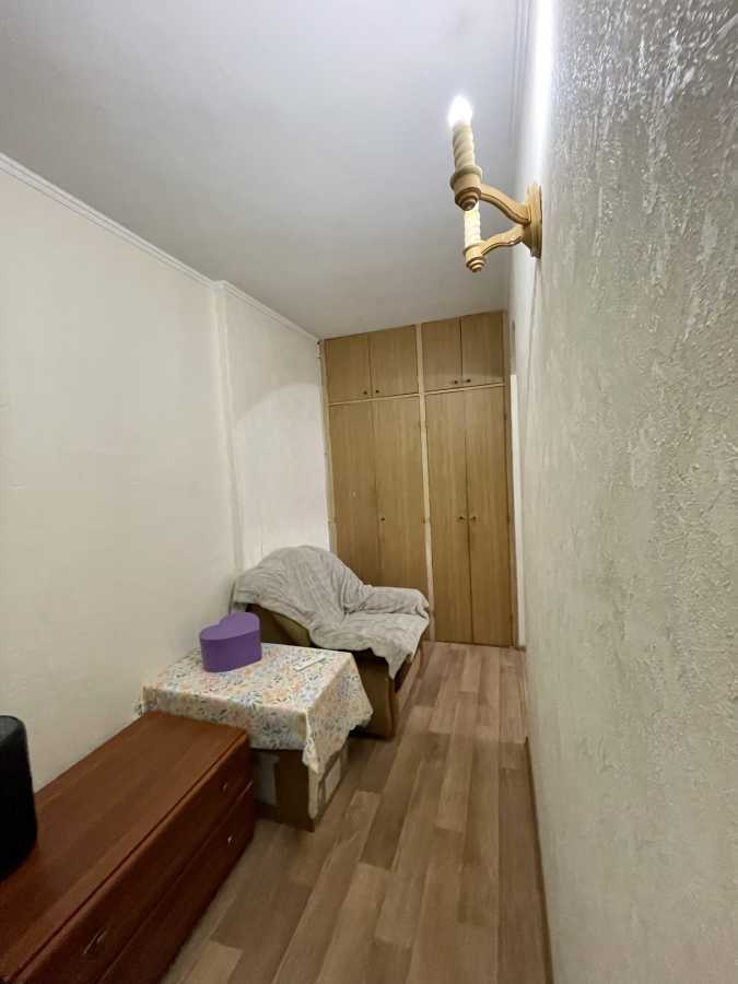 Продажа 2-комнатной квартиры 56 м², Академика Ефремова ул., 25