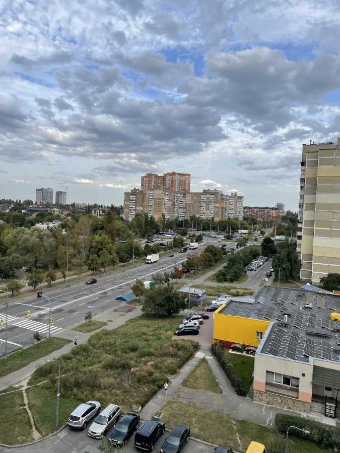 Продажа 2-комнатной квартиры 56 м², Академика Ефремова ул., 25