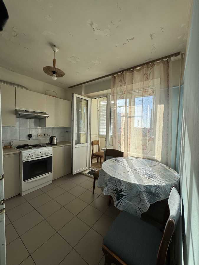 Оренда 3-кімнатної квартири 51 м², Свободи просп., 26А