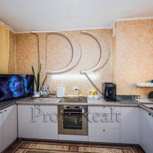 Продажа 3-комнатной квартиры 98 м², Сергея Данченко ул., 1