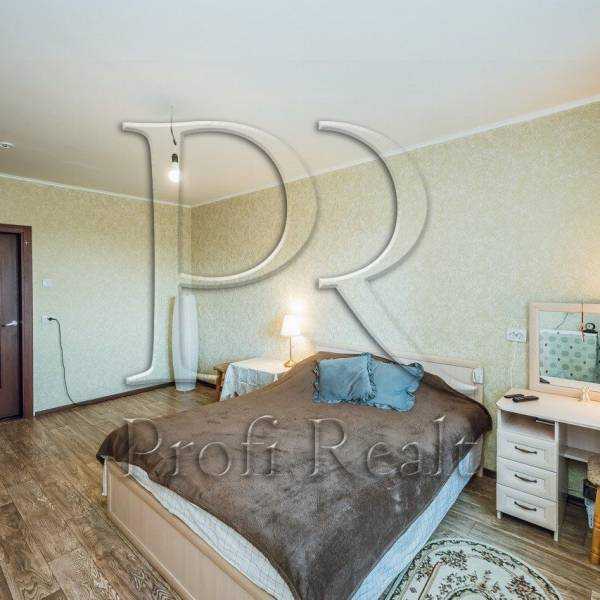 Продажа 3-комнатной квартиры 98 м², Сергея Данченко ул., 1