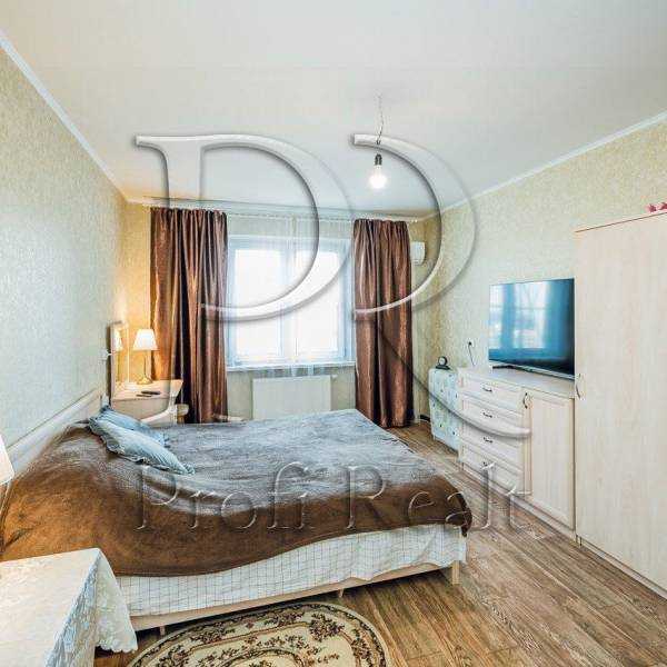 Продажа 3-комнатной квартиры 98 м², Сергея Данченко ул., 1