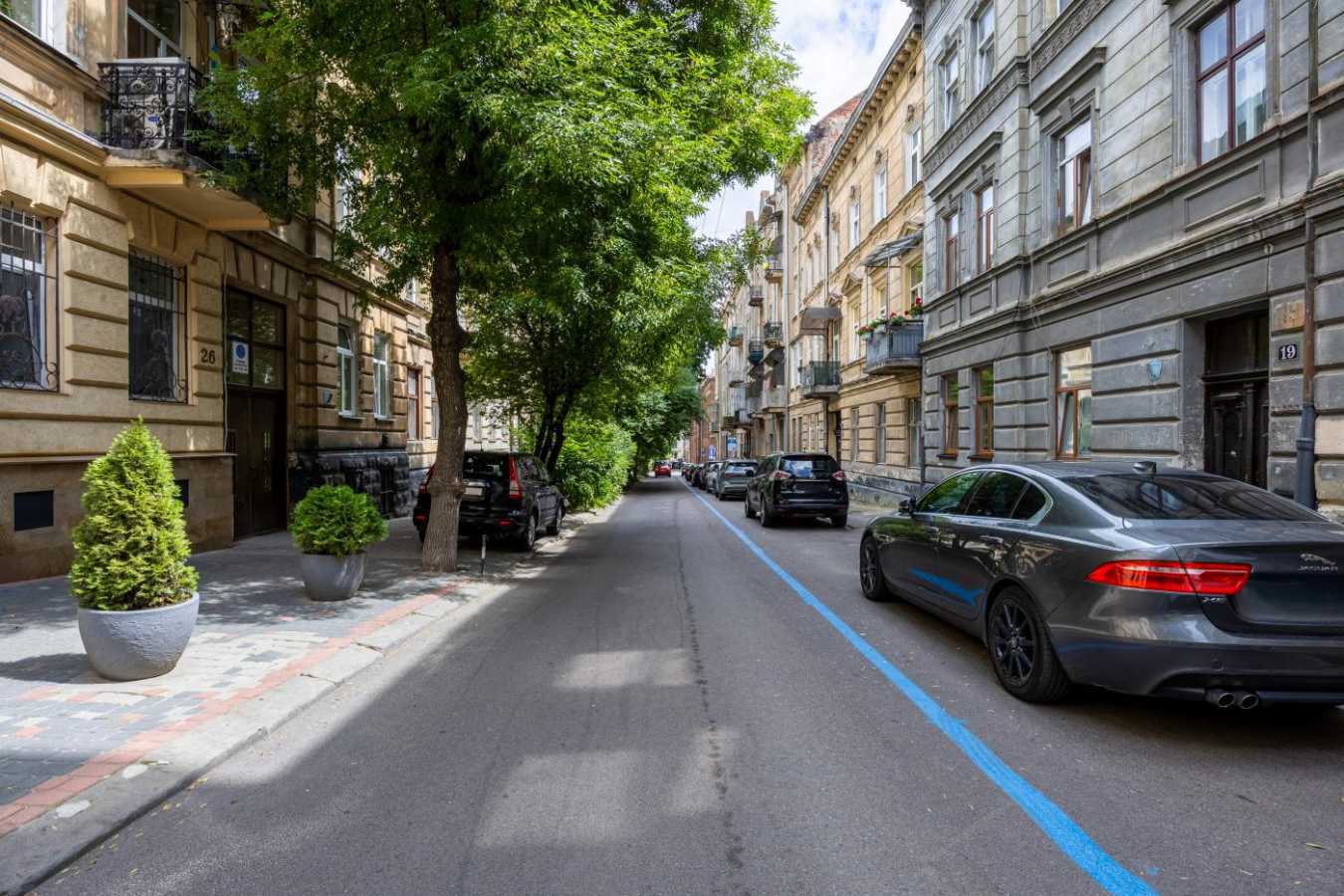 Продажа 2-комнатной квартиры 57 м², Академика Романа Кучера ул.