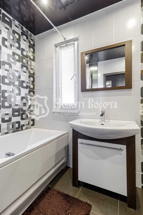 Продаж 3-кімнатної квартири 74 м², Європейська пл., Союзу, 19а
