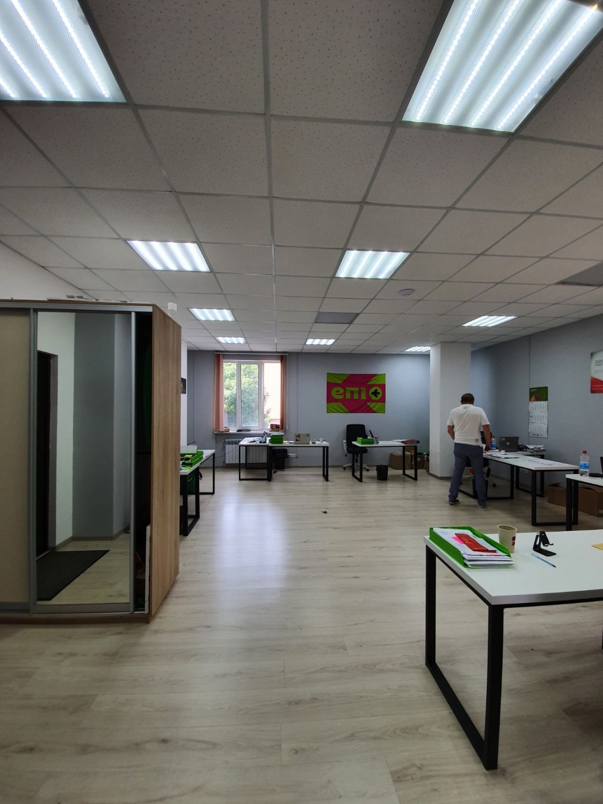 Оренда офісу 92 м², Оболонська вул.