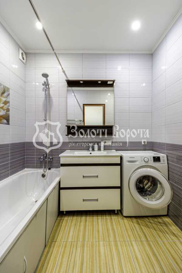 Продажа 3-комнатной квартиры 98.8 м², Науки просп., 55А