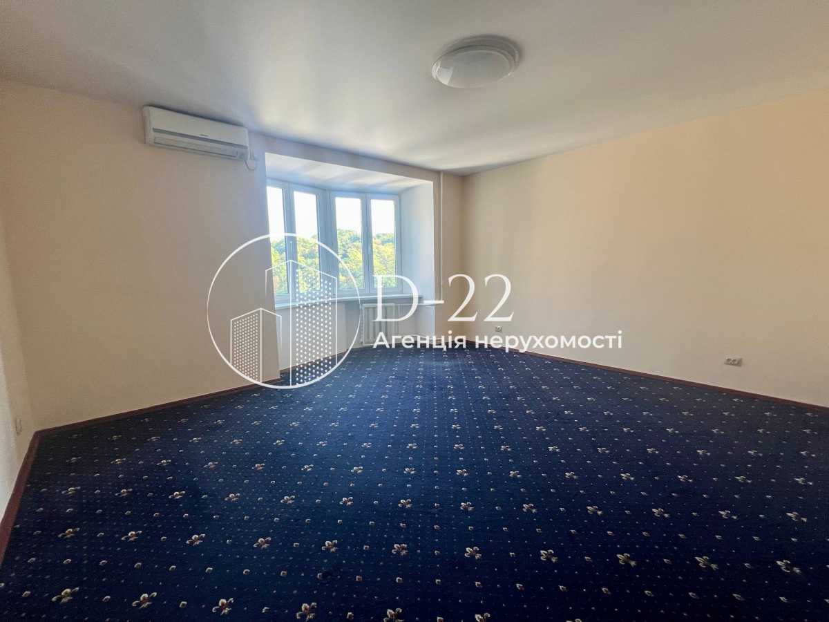 Оренда офісу 112 м², Хрещатик вул., 4
