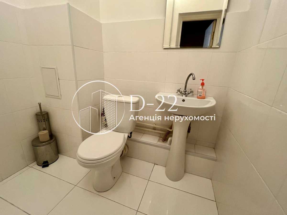 Оренда офісу 112 м², Хрещатик вул., 4