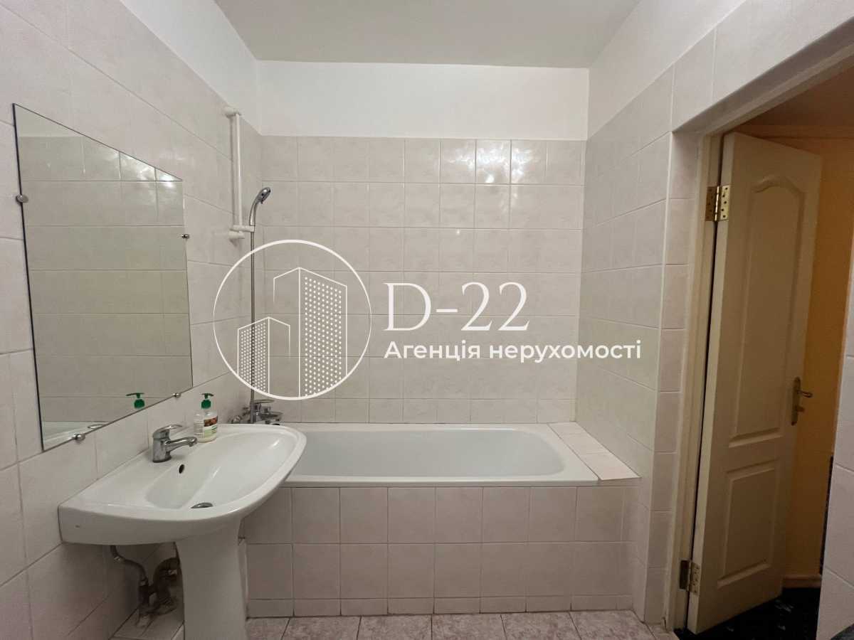 Оренда офісу 112 м², Хрещатик вул., 4