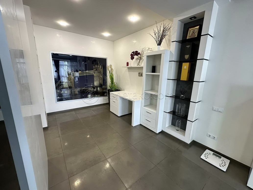 Продаж 2-кімнатної квартири 90 м², Тенистая вул., 9/12