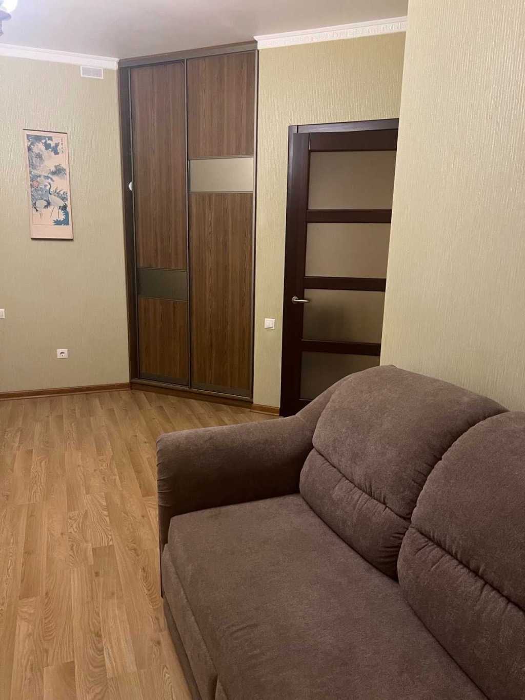 Продажа 3-комнатной квартиры 108 м², Срибнокильская ул., 1