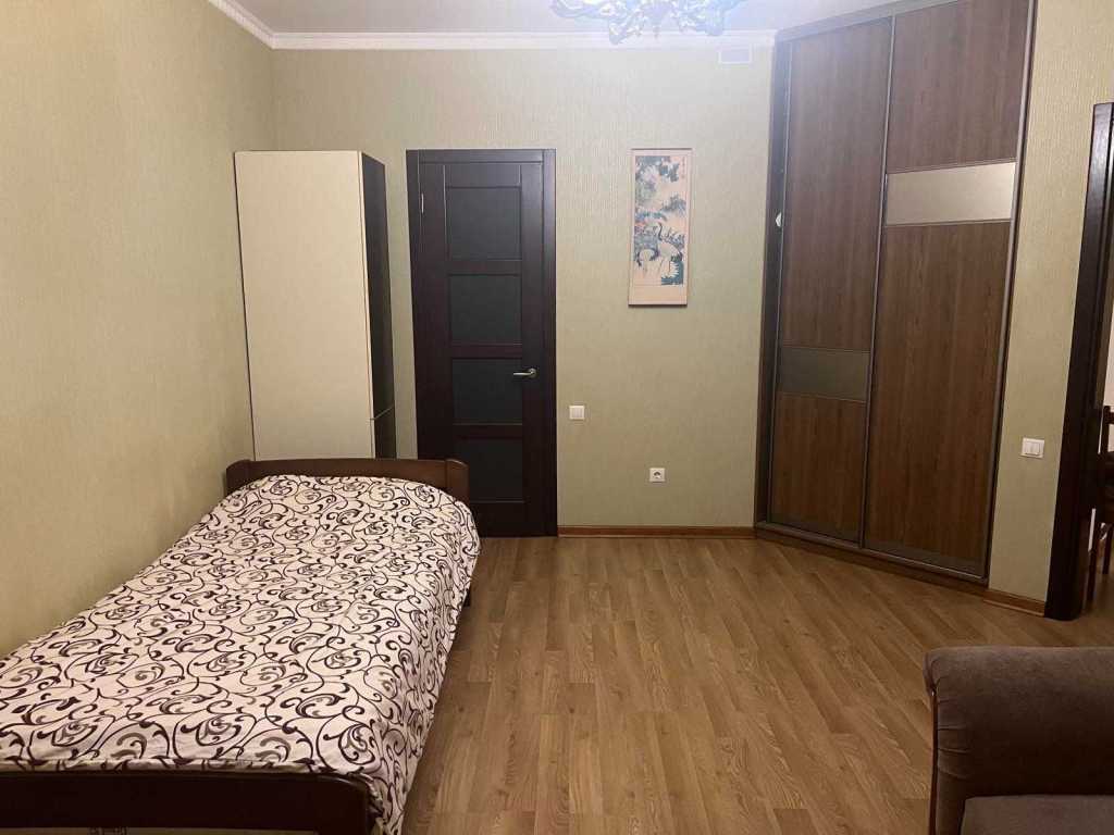 Продажа 3-комнатной квартиры 108 м², Срибнокильская ул., 1