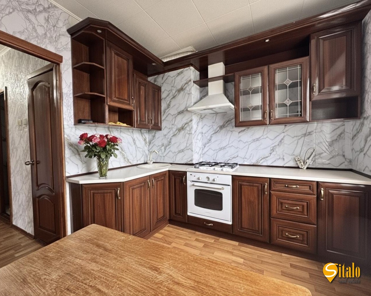 Продажа 2-комнатной квартиры 56.5 м², Европейская (Октябрьская) ул., 6