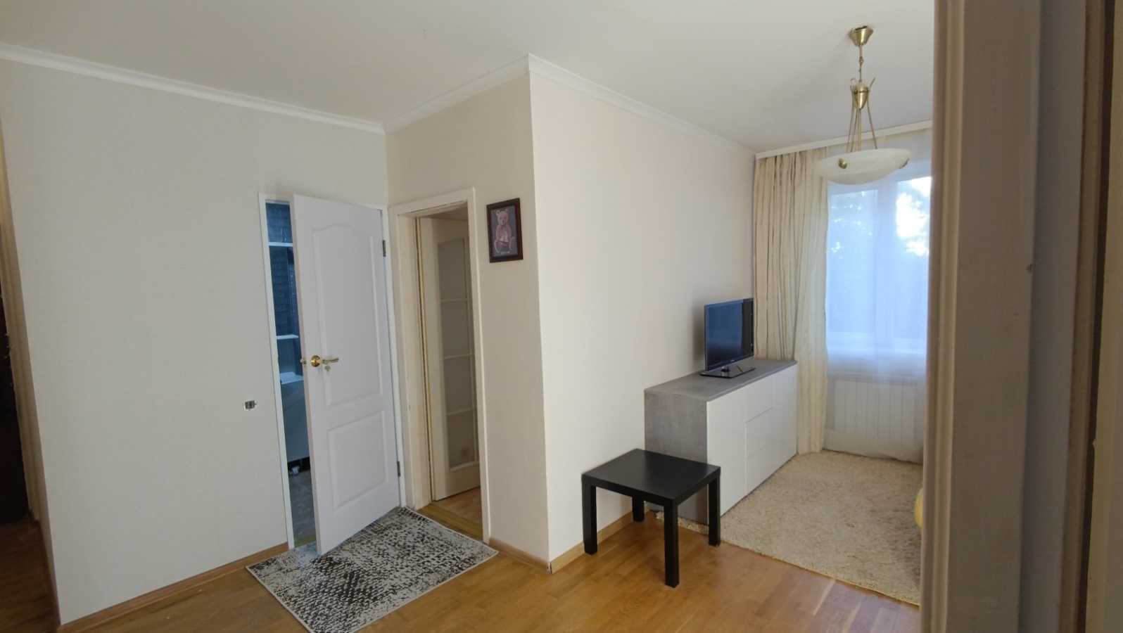 Аренда 3-комнатной квартиры 60 м², Евгения Коновальца ул., 15 К3
