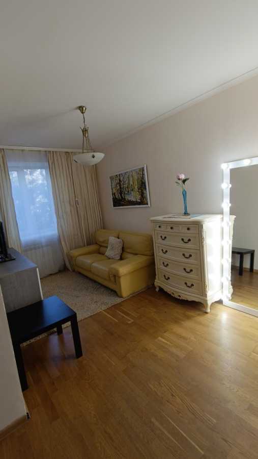 Аренда 3-комнатной квартиры 60 м², Евгения Коновальца ул., 15 К3