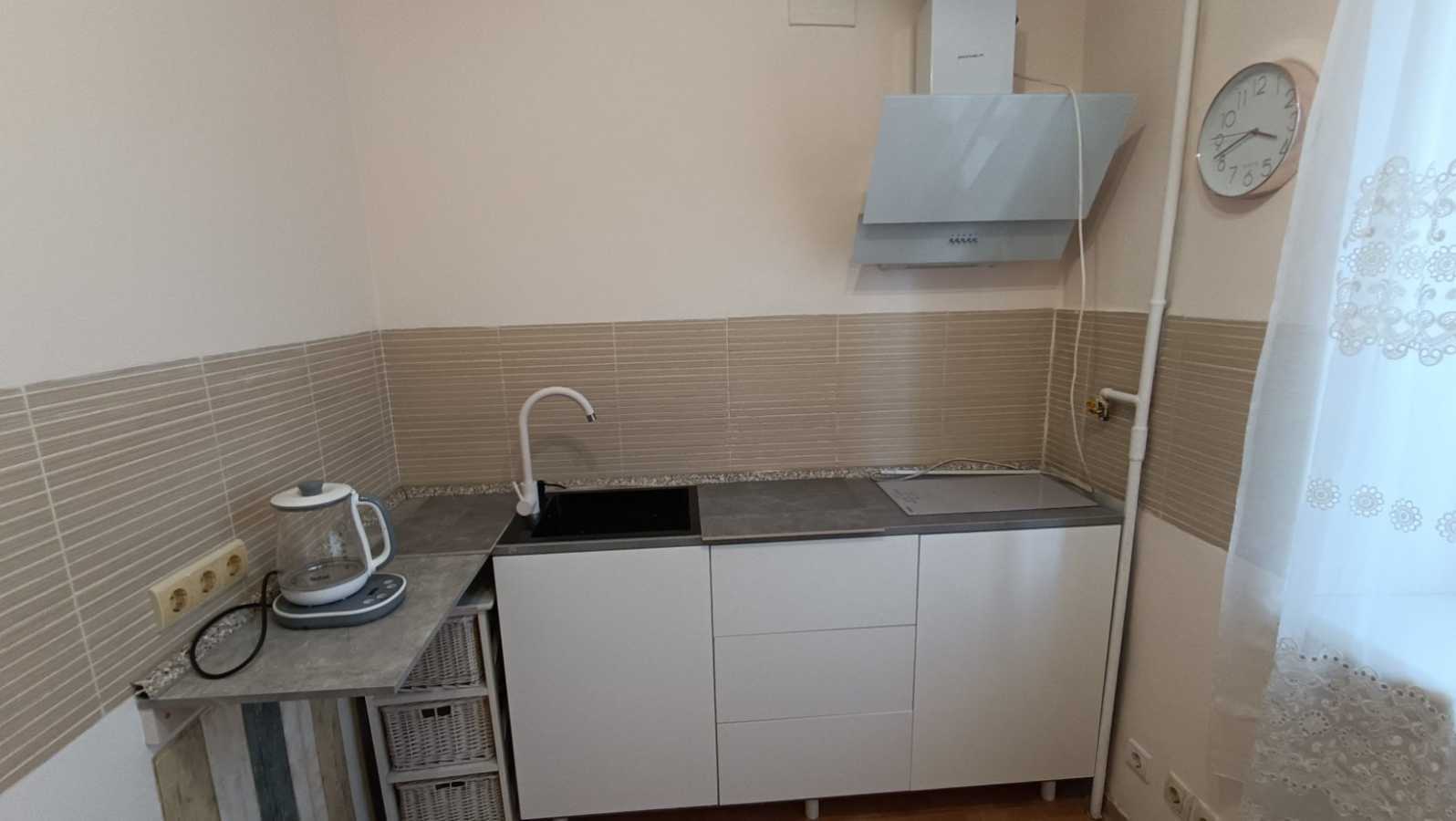 Аренда 3-комнатной квартиры 60 м², Евгения Коновальца ул., 15 К3