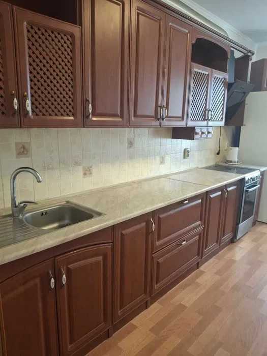 Аренда 2-комнатной квартиры 76.5 м², Европейская пл., Союзу, 31А