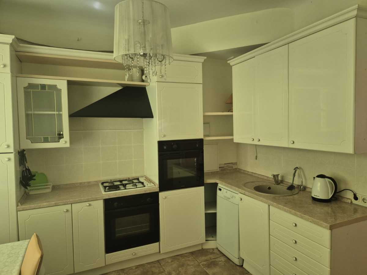 Аренда 2-комнатной квартиры 48 м², Дружбы Народов бул., 18/7