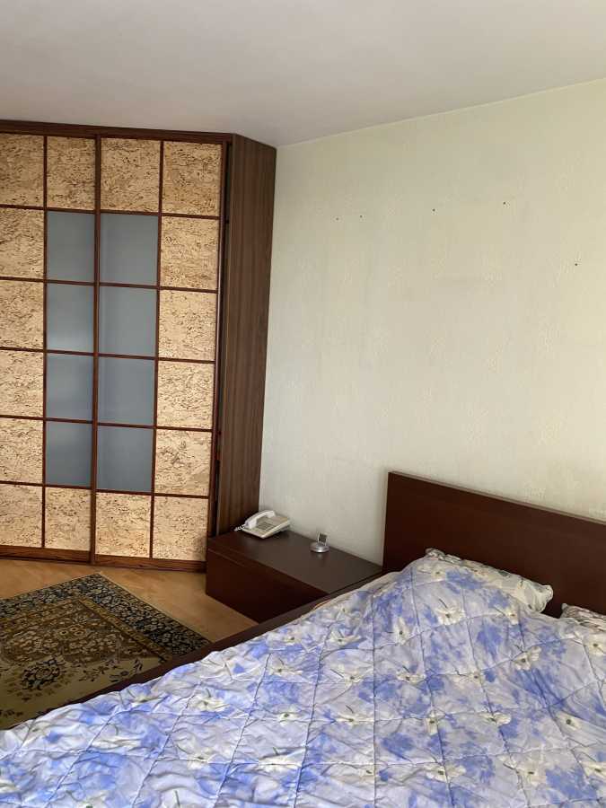 Оренда 4-кімнатної квартири 80 м², Полковника Потєхіна вул., 2