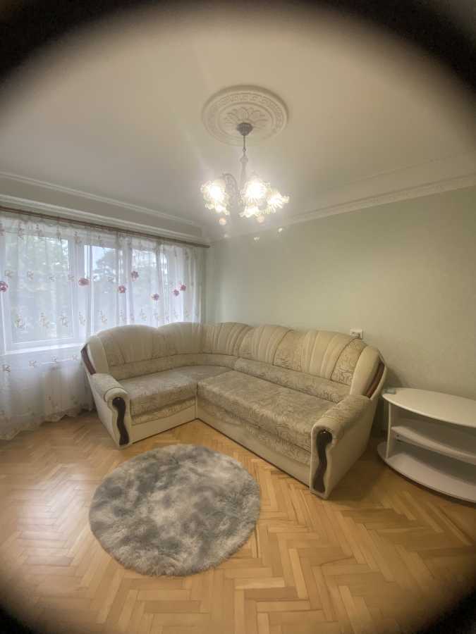 Оренда 2-кімнатної квартири 48 м², Миколи Матеюка вул., 5