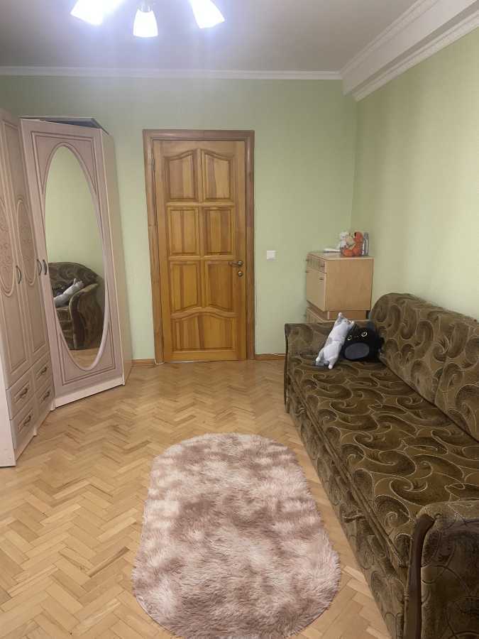 Оренда 2-кімнатної квартири 48 м², Миколи Матеюка вул., 5