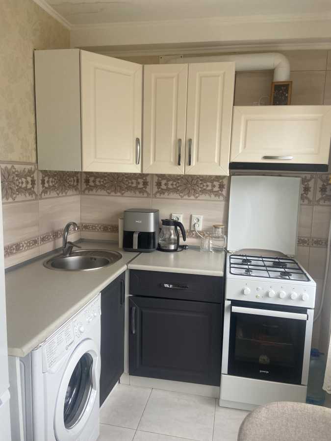 Оренда 2-кімнатної квартири 48 м², Миколи Матеюка вул., 5
