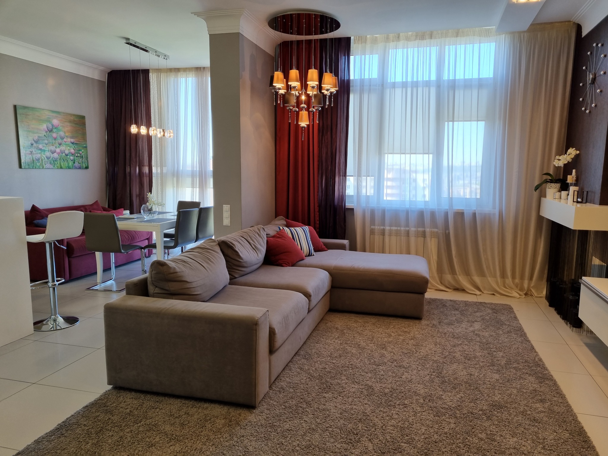 Оренда 2-кімнатної квартири 82 м², Гната Хоткевича вул., 10
