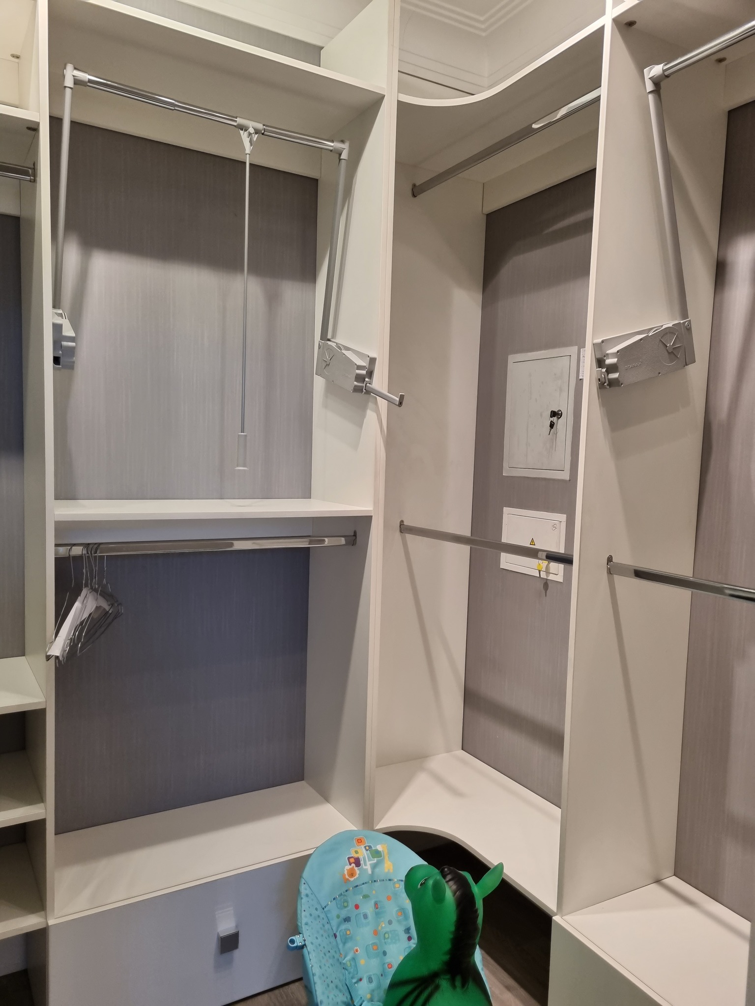 Оренда 2-кімнатної квартири 82 м², Гната Хоткевича вул., 10