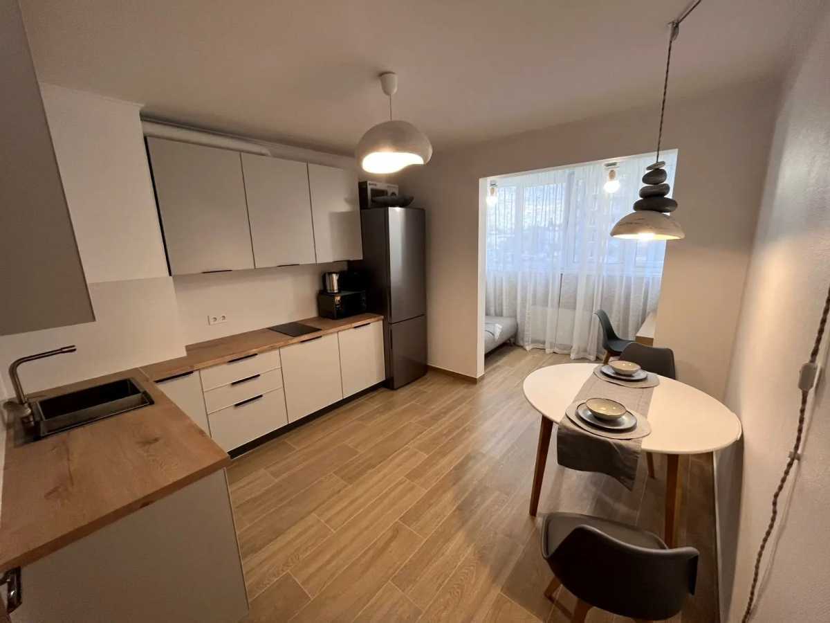 Аренда 1-комнатной квартиры 50 м², Коноплянская ул., 22Б