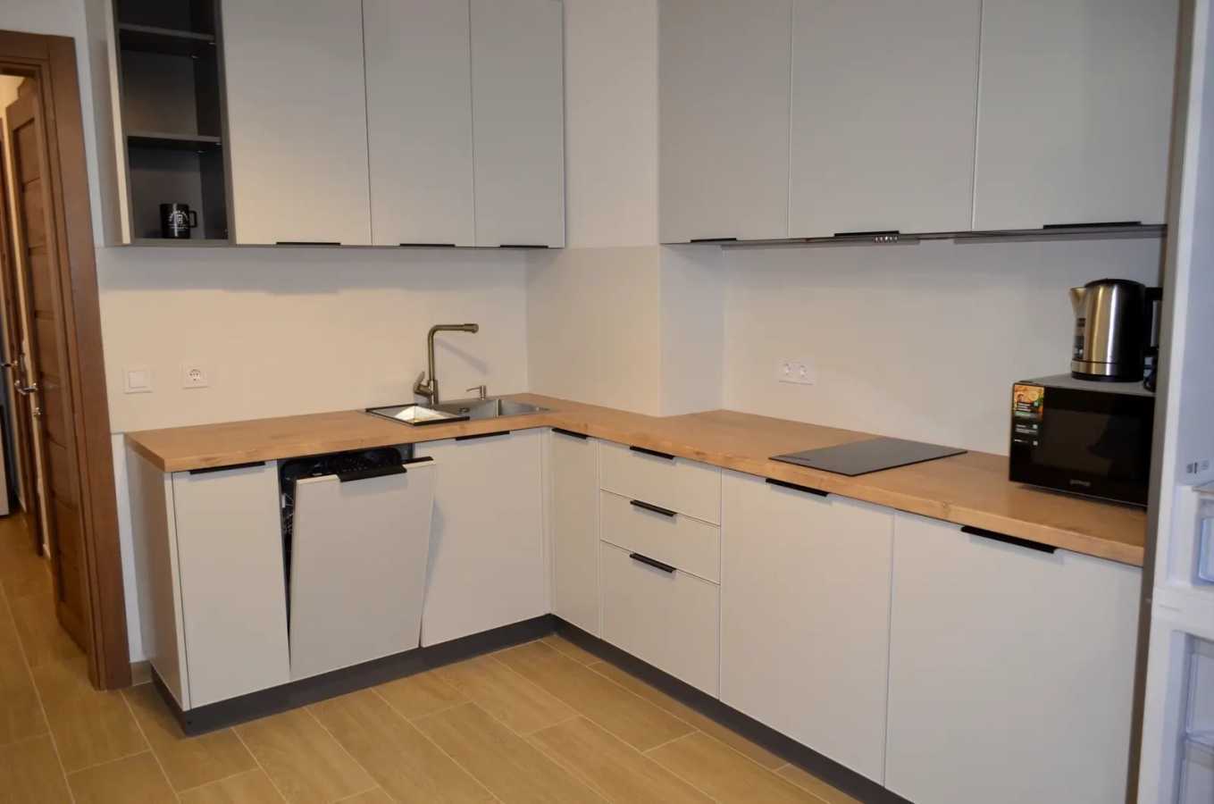 Аренда 1-комнатной квартиры 50 м², Коноплянская ул., 22Б