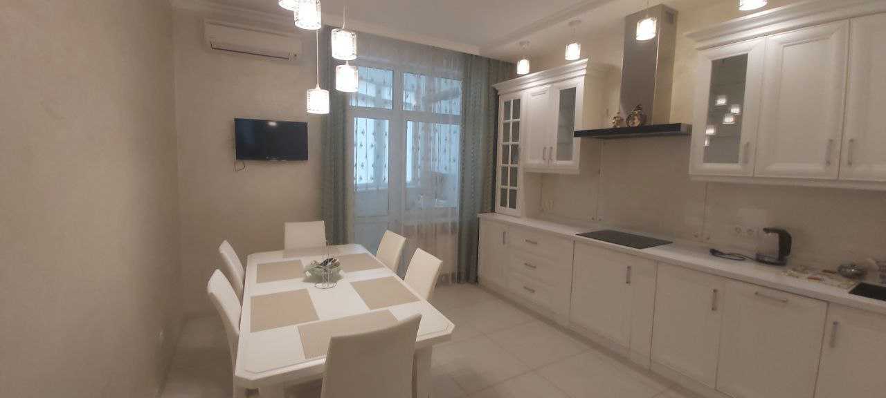 Оренда 4-кімнатної квартири 120 м², Золотоустівська вул., 52