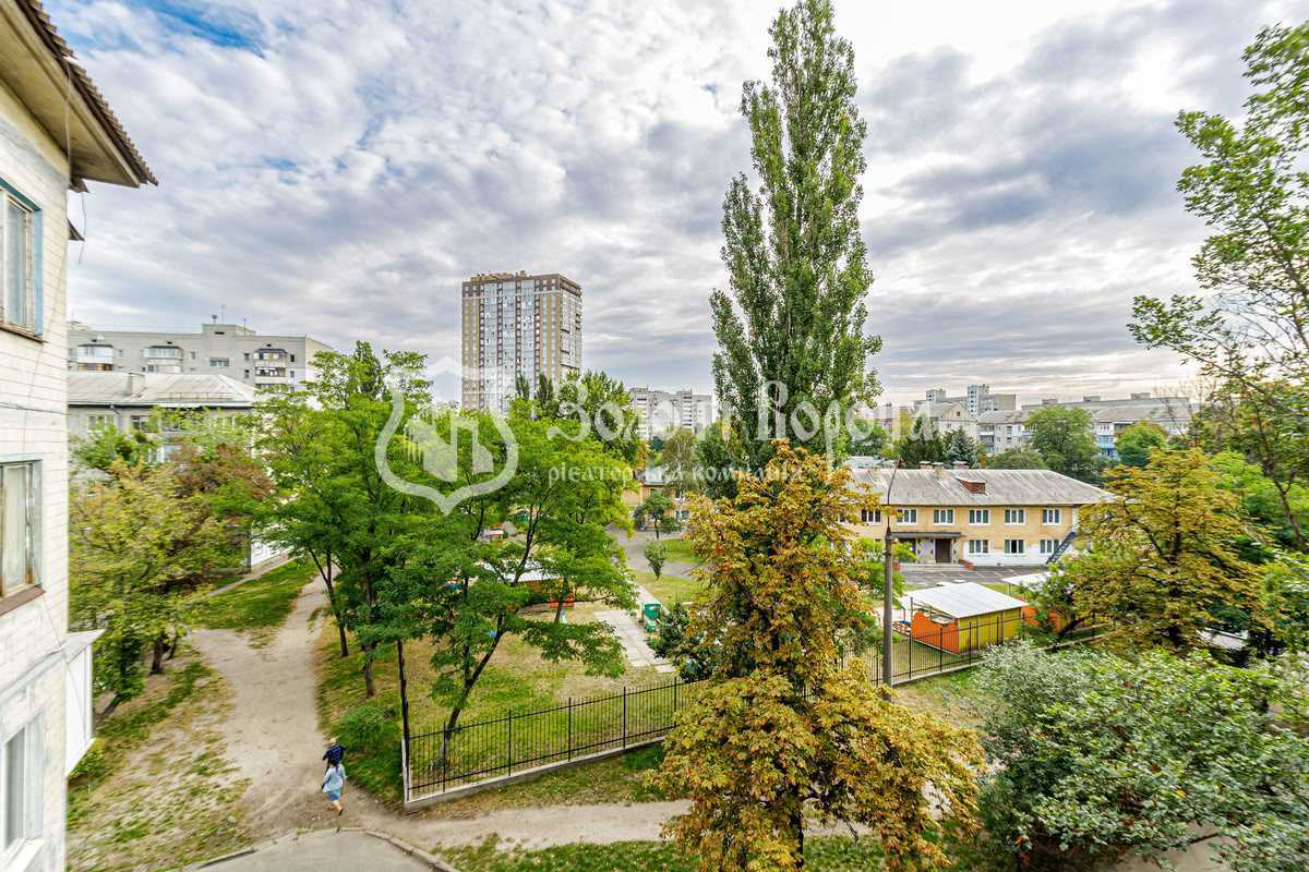 Продаж 1-кімнатної квартири 33 м², Празька вул., 31