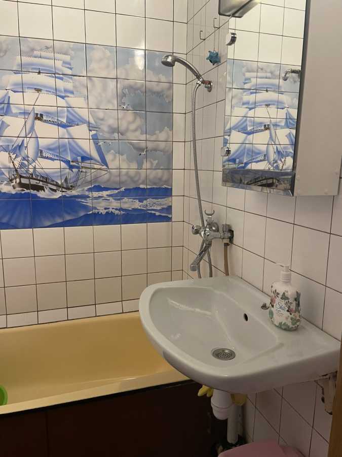 Аренда 3-комнатной квартиры 70 м², Василия Макухи ул., 6