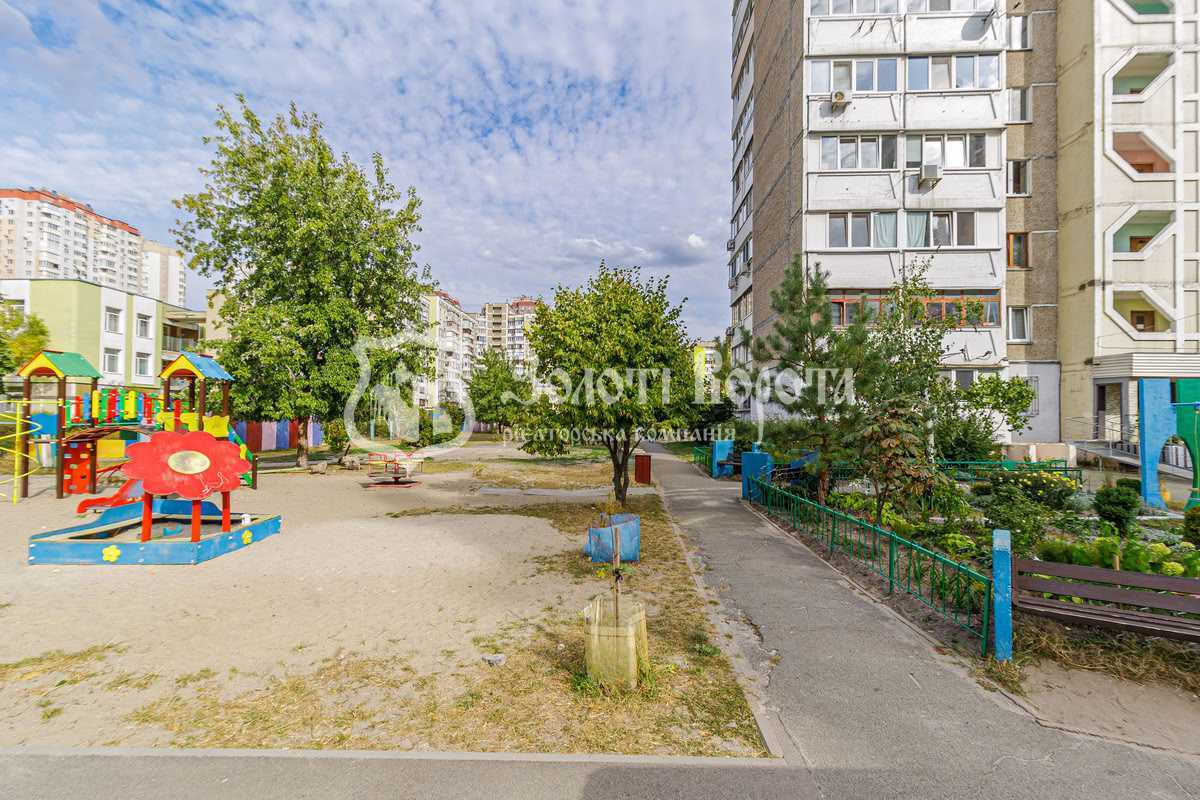 Продаж 3-кімнатної квартири 69 м², Теодора Драйзера вул., 44А