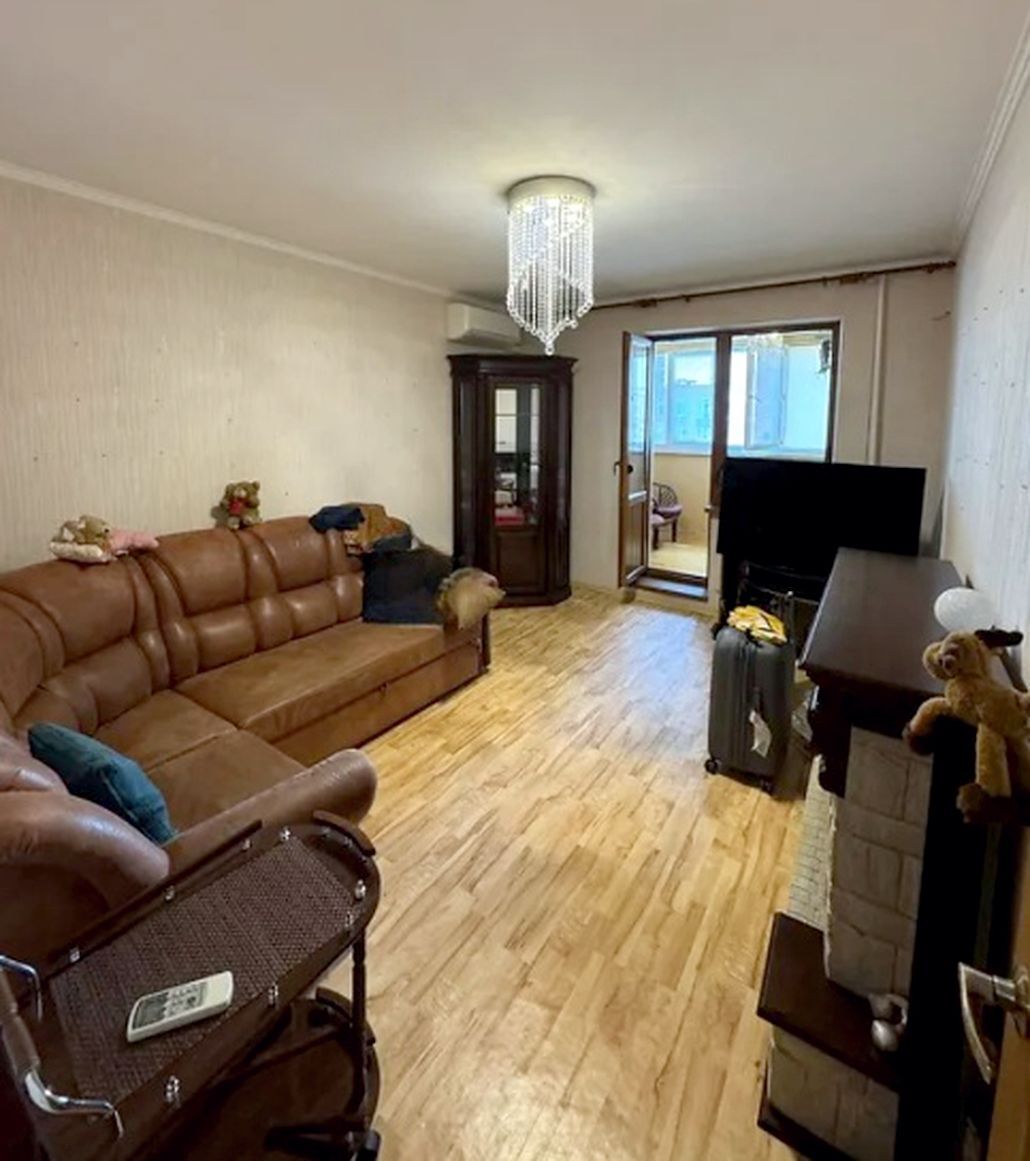 Продаж 3-кімнатної квартири 72 м², Миру просп., 2А