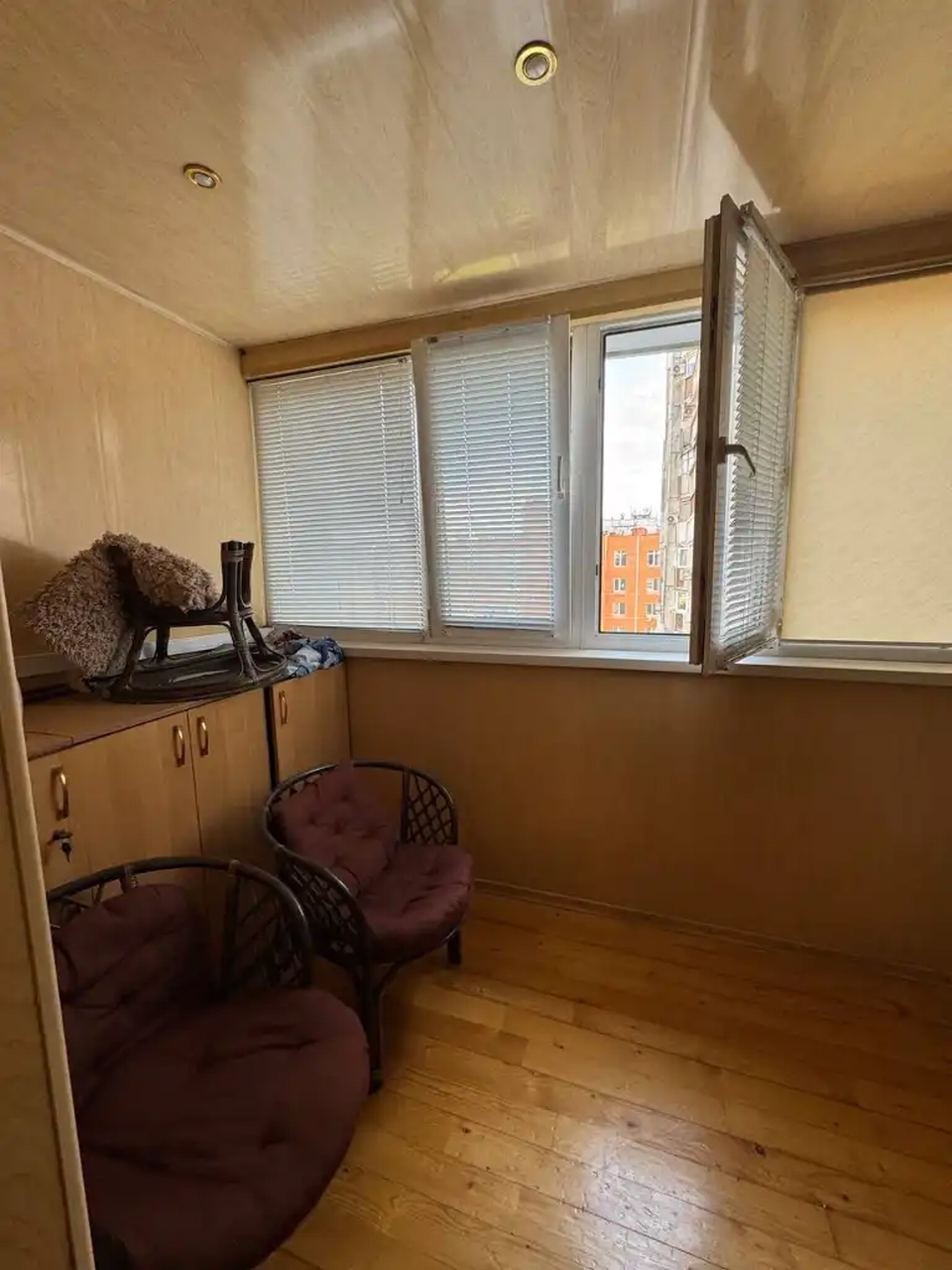 Продаж 3-кімнатної квартири 72 м², Миру просп., 2А