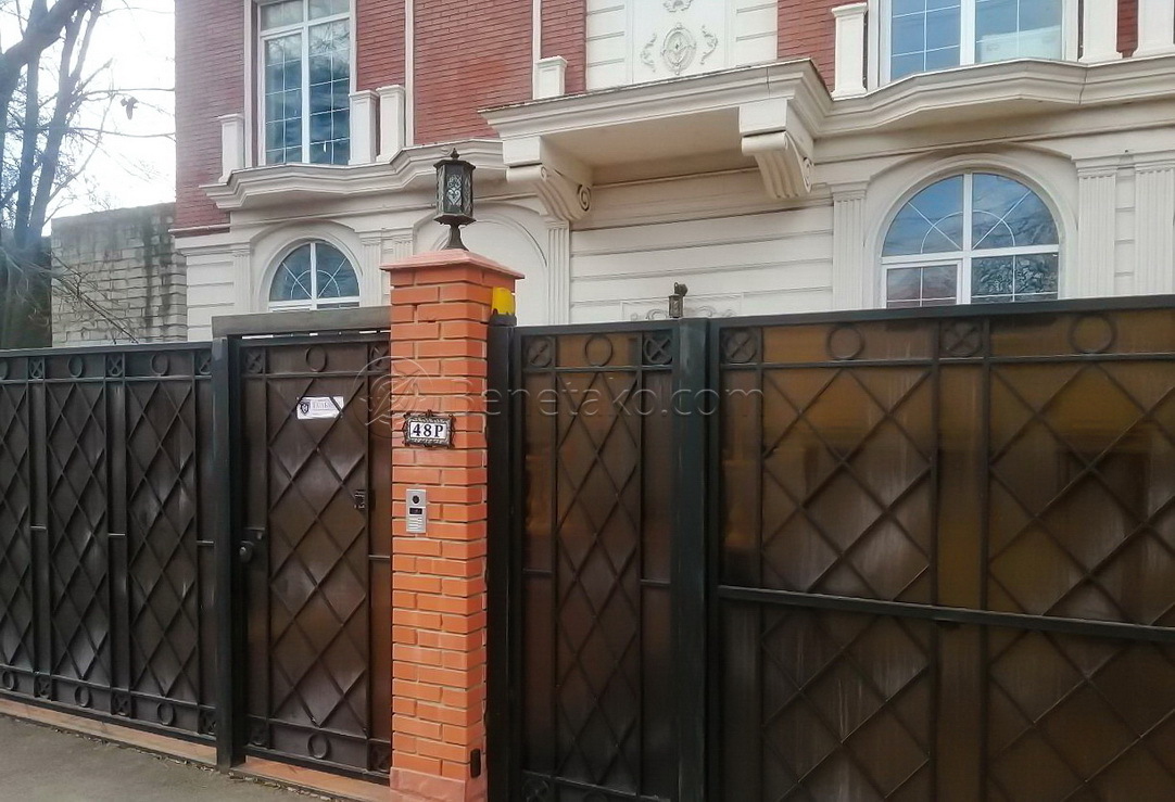 Продаж 3-кімнатної квартири 87 м², Елочная вул., 10