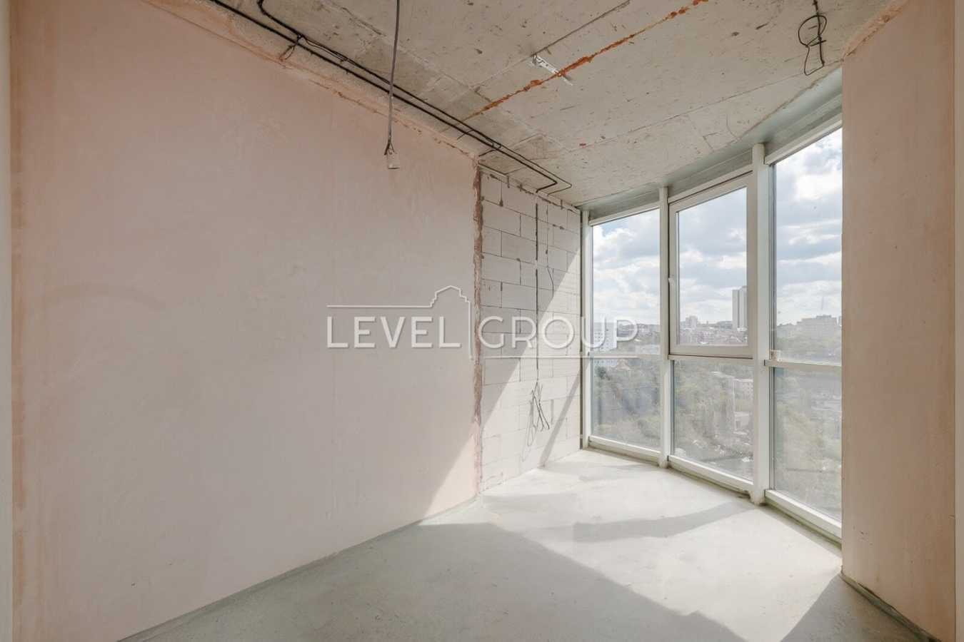 Продажа 4-комнатной квартиры 178 м², Глубочицкая ул., 73