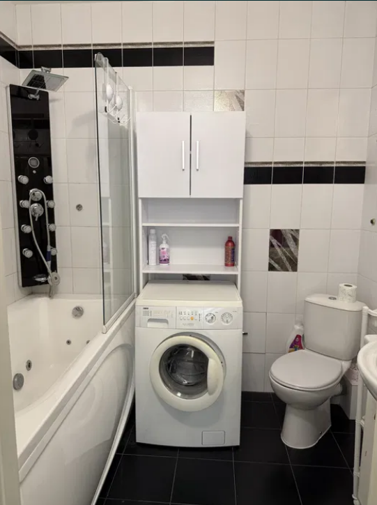 Продаж 1-кімнатної квартири 54 м², Дюковская вул.