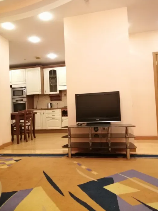 Продажа 2-комнатной квартиры 65 м², Семинарская ул.
