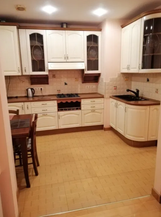 Продажа 2-комнатной квартиры 65 м², Семинарская ул.