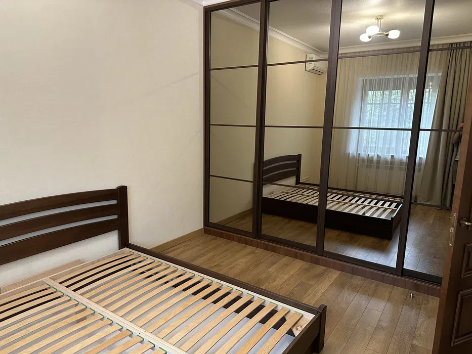 Оренда котеджу 155 м², Салютний пров.