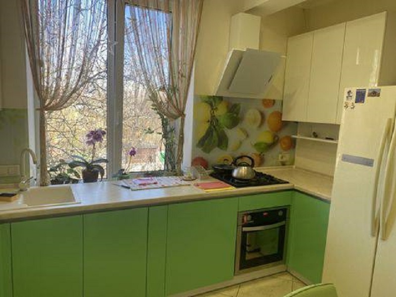 Продажа 3-комнатной квартиры 60 м², Криворожская ул., 14А