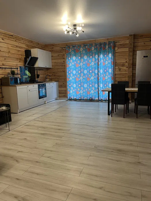 Оренда котеджу 90 м², 95-а Садова вул.