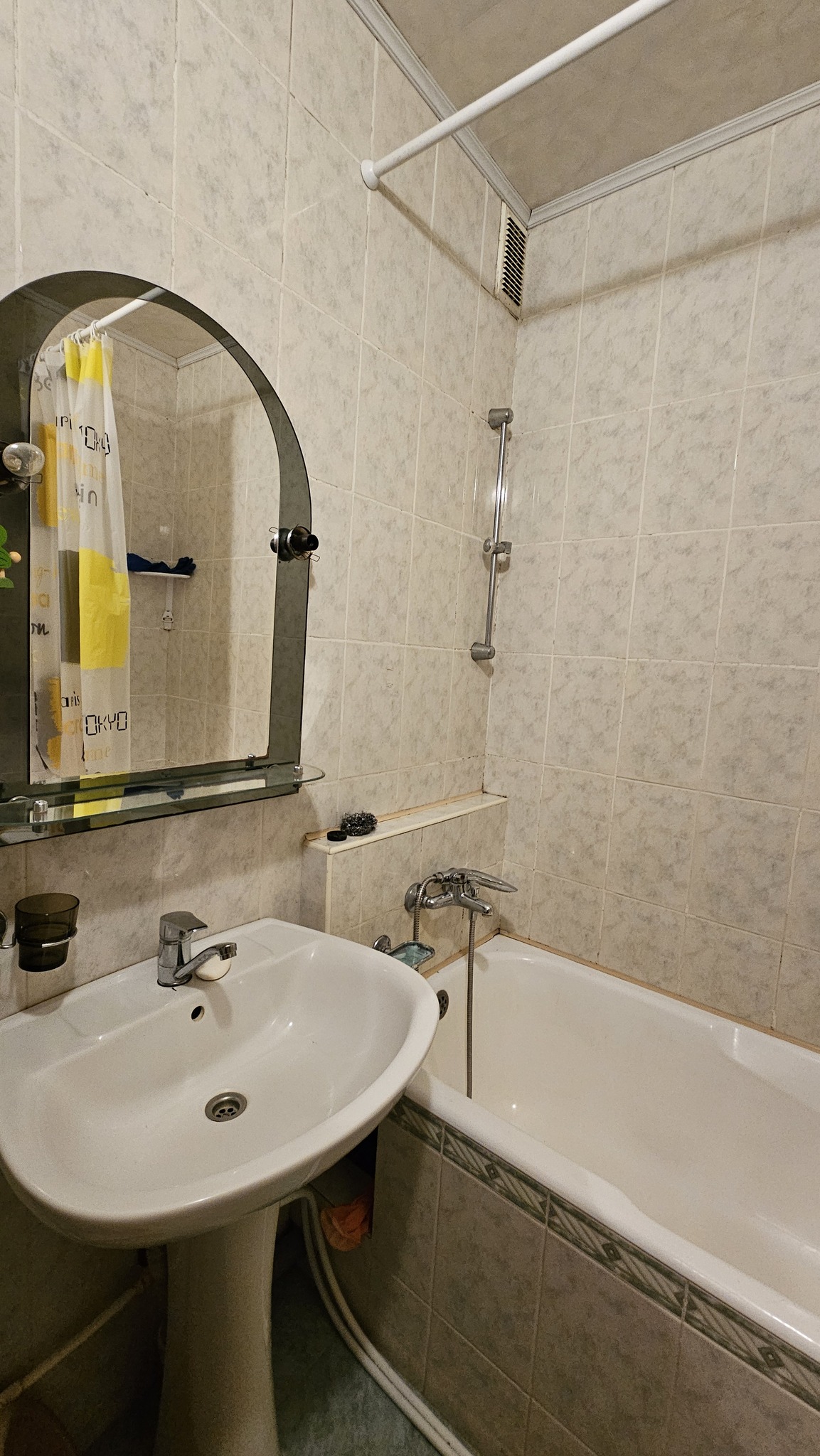 Аренда 2-комнатной квартиры 70 м², Наталии Ужвий ул., 4